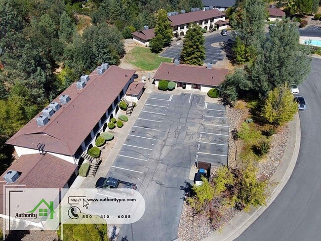 Photo - 300 Boulder Creek Dr, Redding, CA 96003