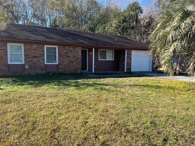 Building Photo - Great 3 bedroom brick ranch in Ladson!