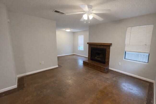 Photo - North Austin Living in The Affordable 2 Bedroom