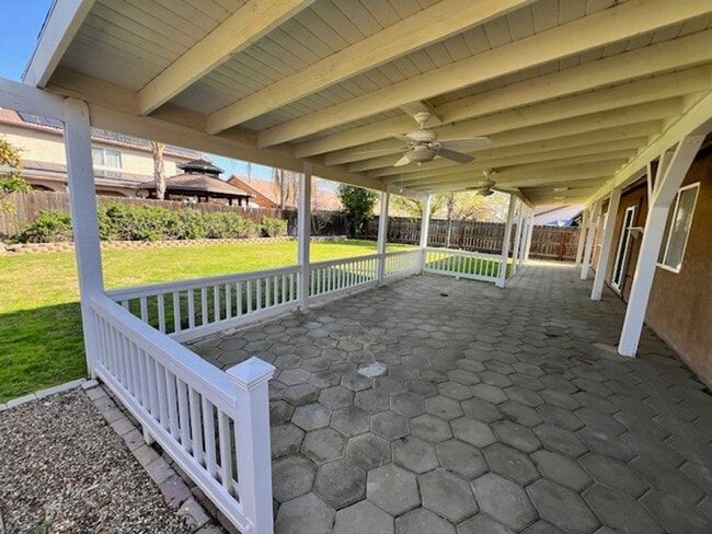 Photo - Cul-De-Sac in SE Visalia Neighborhood