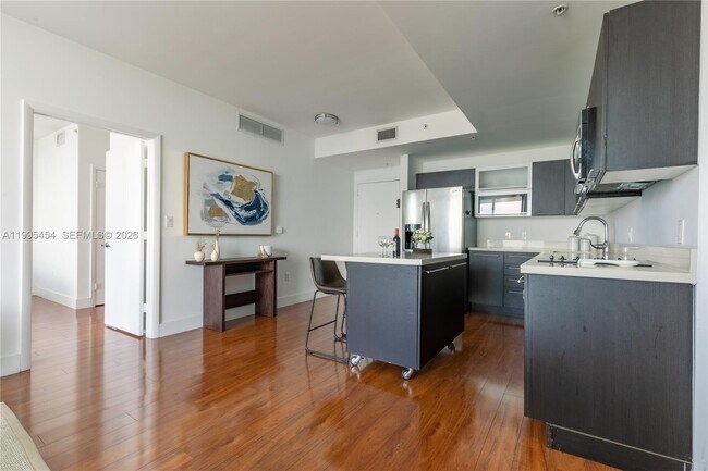 Photo - 90 SW 3rd St Unit 3806