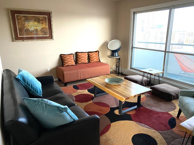 Photo - 9725-9106 106 St