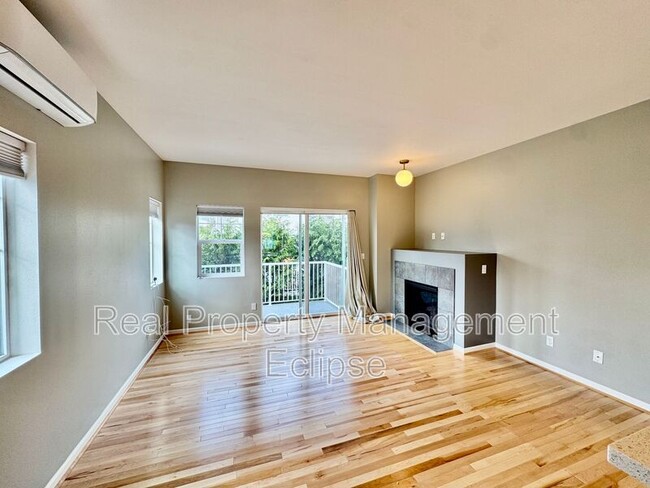 Photo - 305 127th St SE Unit #A