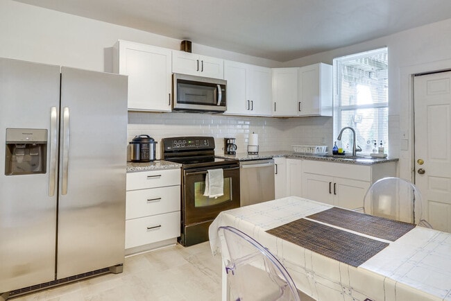 Photo - 9611 3rd View St Unidad SI ID1579318P