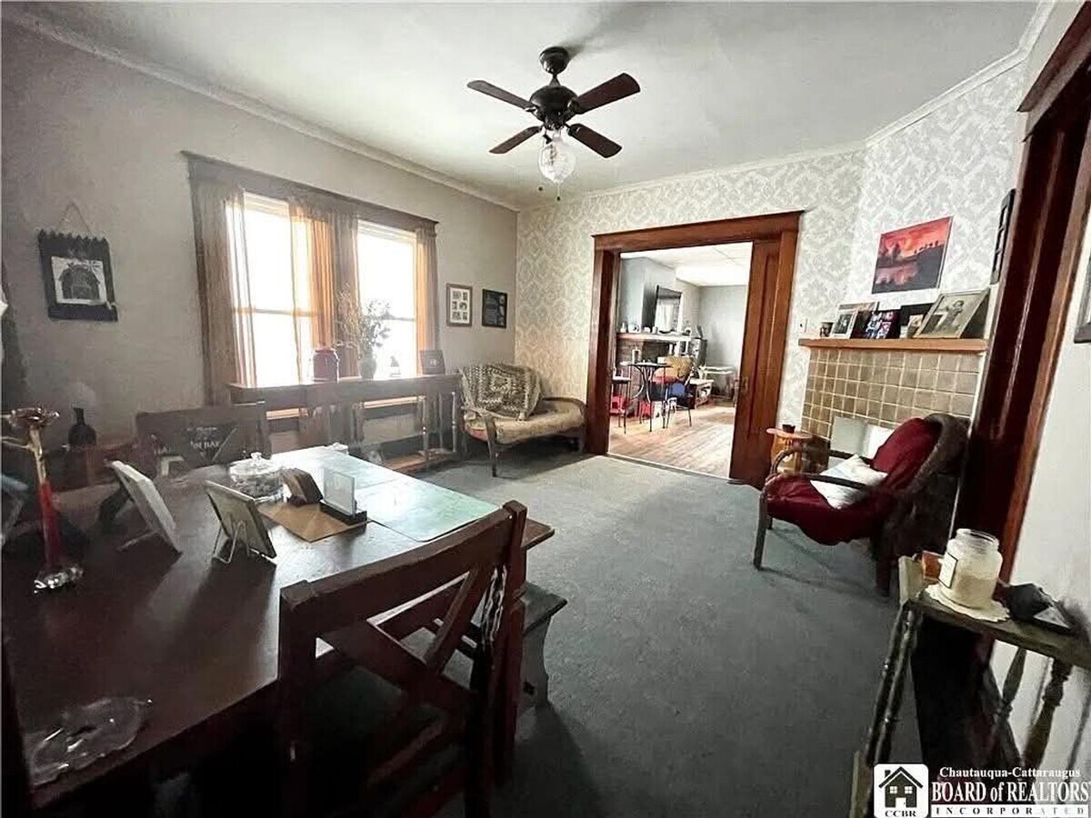 Photo - 120 N 3rd St Unit Upper