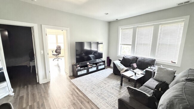3357 W Huron St Unit 3
