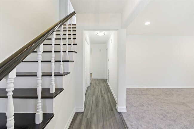 Photo - 5818 Chinaberry Dr