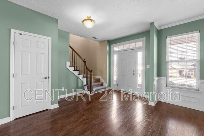 Photo - 832 Prairie Ln