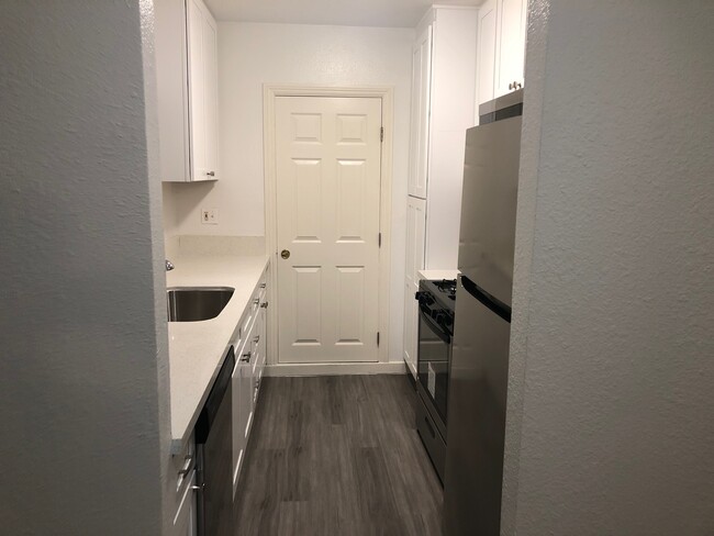 Photo - 828 Rose Ave Unidad 828