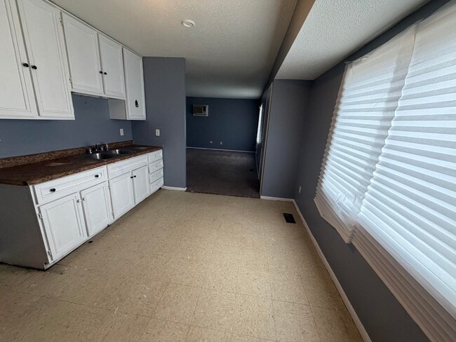 Photo - 1003 Shasta-