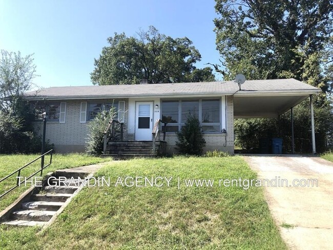 Photo - 230 Frances Dr NW House