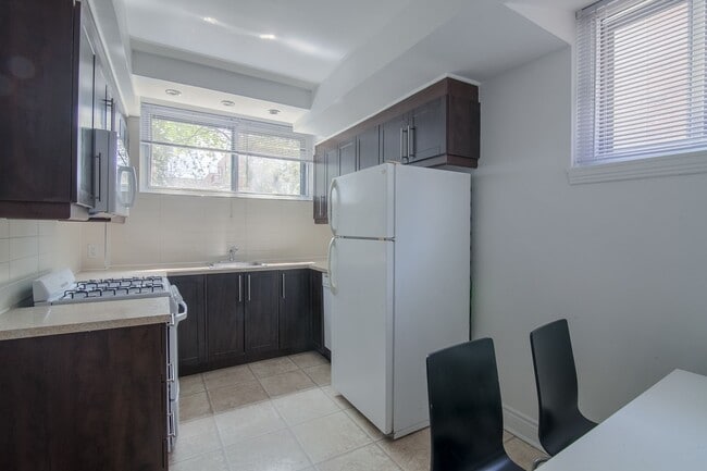 Building Photo - 4515 Rue Dupuis Unit 21