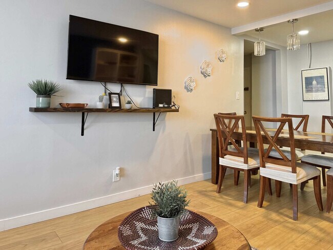 Photo - 215 Piedmont Ave NE Unidad ID1299359P