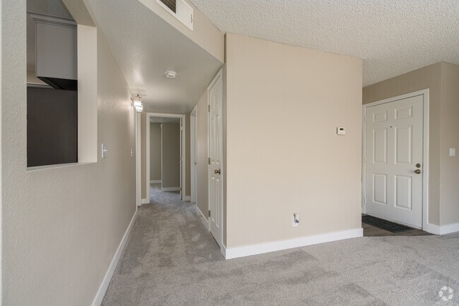 2BR, 1BA - 848SF - Hallway - Autumn Run Apartments