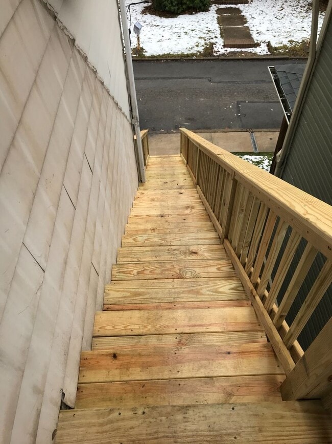 Photo - 210-210.5-2105 E Walnut St