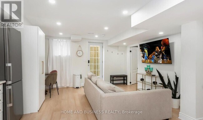 Photo - 377 Etheridge Ave