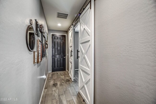 Photo - Beautiful 4 bedroom-2 1/2 bath in San Tan Valley