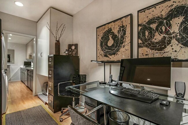 Office/Den & Laundry room - 8550 Holloway Dr Unit 305