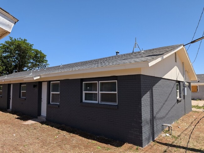 Photo - 1726 E Dartmouth St Unit B