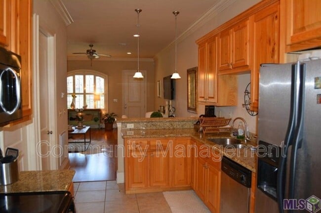 Photo - 4637 Burbank Dr Unit Apt 408