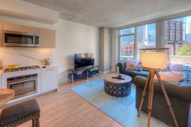 Building Photo - 175 N Desplaines St Rental