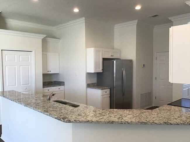 Photo - 428 Knight Land Ct