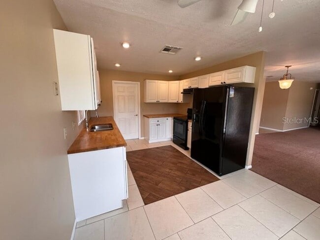 Photo - 350 Buttonwood Dr