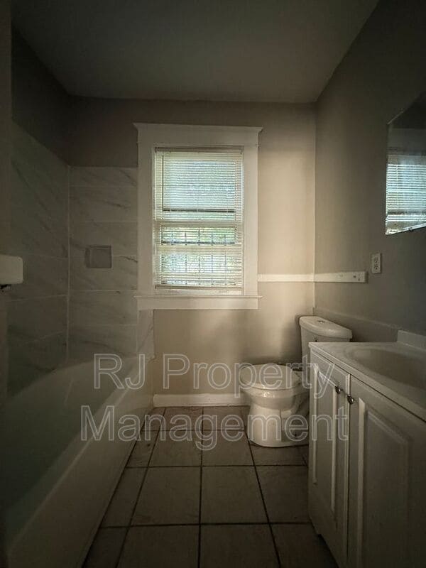 Photo - 663 Lucy Ave