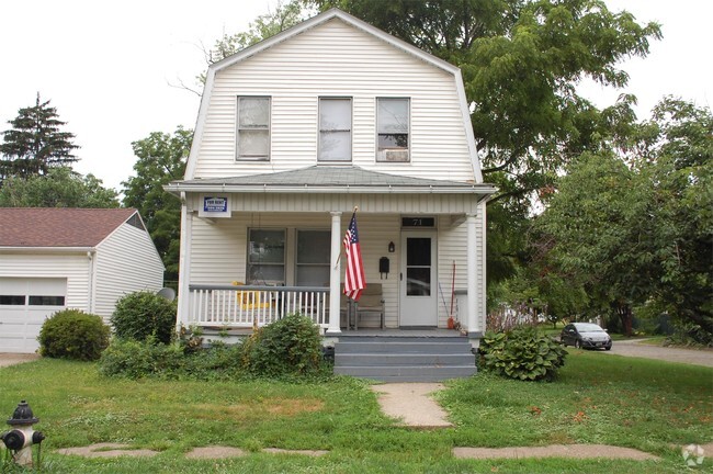 Building Photo - 71 S May Ave Rental