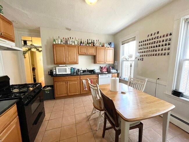 Photo - 55 Calumet St Unit 1