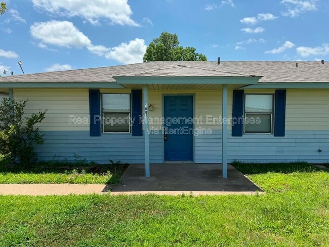 Photo - 1803 Sandrock Rd