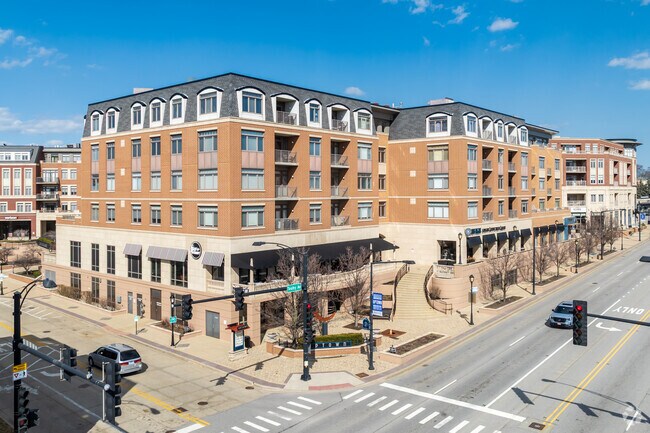 Photo - 510-608 W Touhy Ave