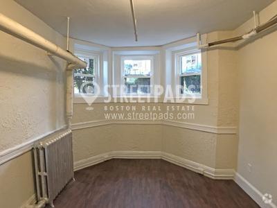 Building Photo - 1 bedroom in Boston MA 02215 Rental