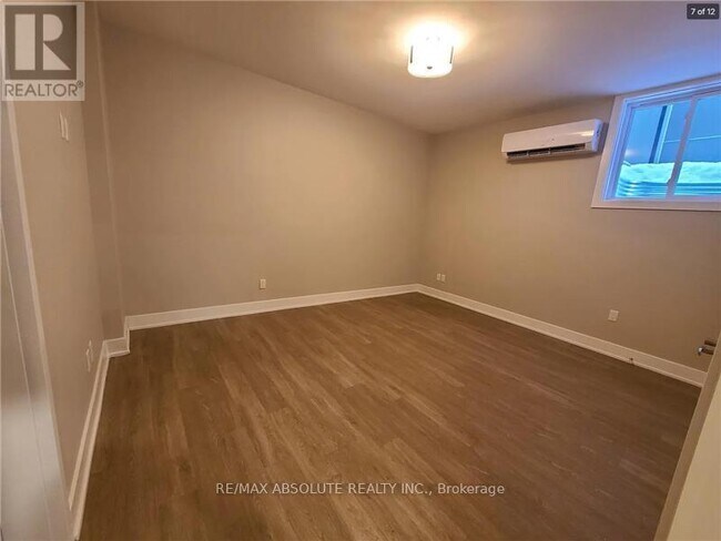 Photo - 415 Ravenhill Ave Unit 4