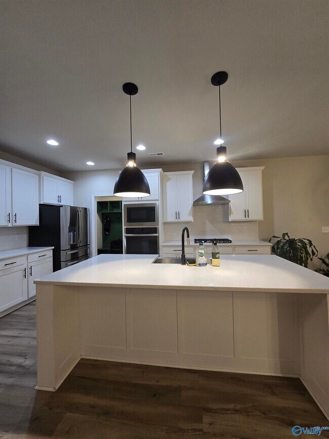 Photo - 120 Pomelo St