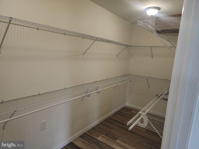 Photo - 235 Hickory Ln