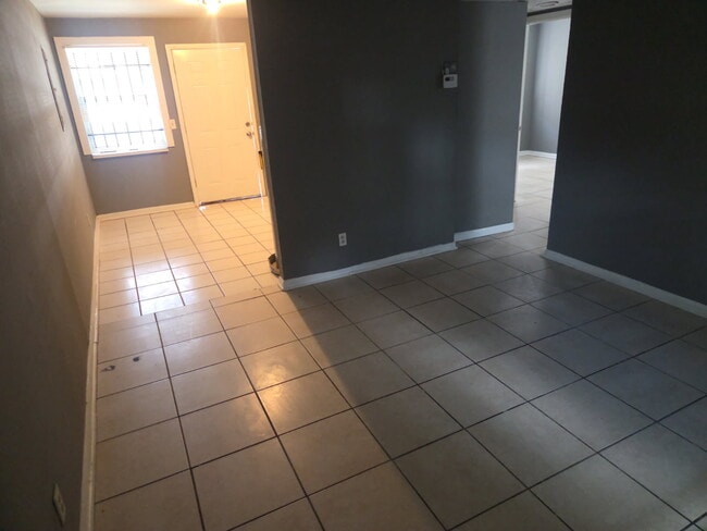 Photo - 1277 W 27th St Unit 1