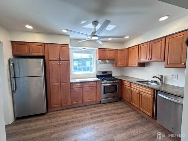 Photo - 163 Passaic Ave