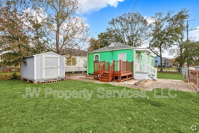 Building Photo - 4604 Frenchmen St Rental