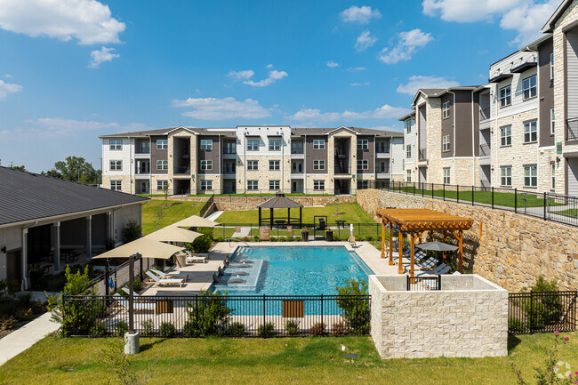 TERRACE AT SOUTHERN OAKS - TERRACE AT SOUTHERN OAKS Apartments