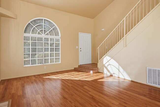 Photo - 2600 Autumn Blaze Ave