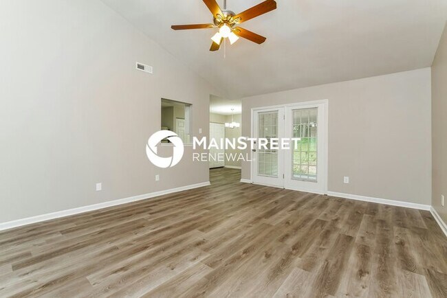 3 Bedroom Pet-Friendly Home in Raleigh, NC with Main Street Renewal