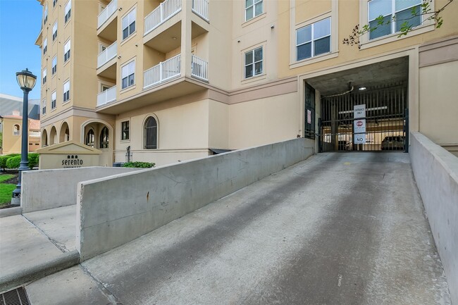 Photo - 2203 Dorrington St Unit 309