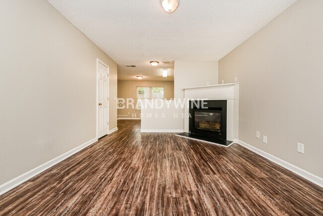 Photo - 283 Coral Cir