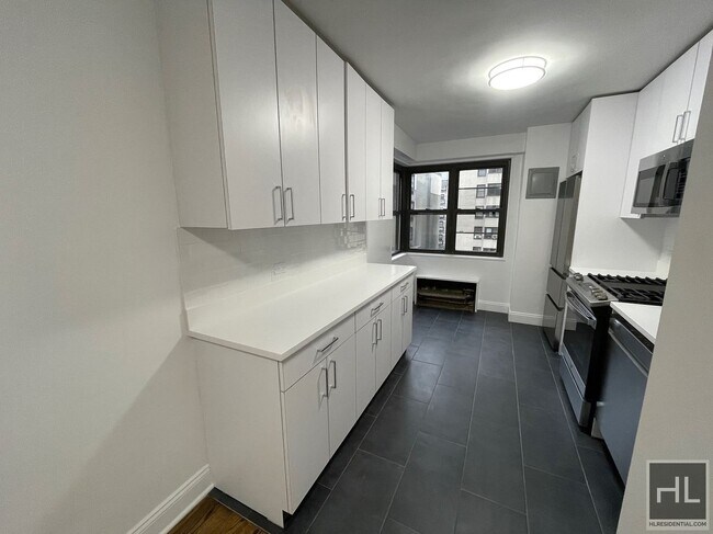 East 89th STREET