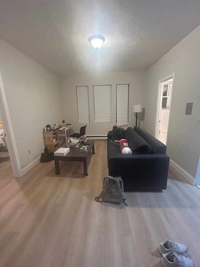 Photo - 126 Warren St