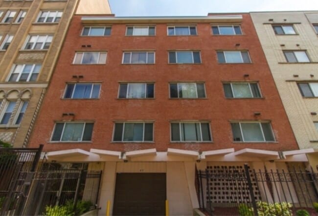 Photo - 5953 N Kenmore Ave Unit 305