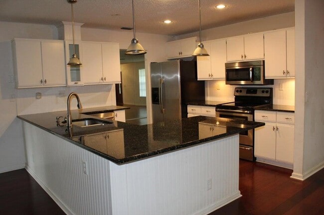 Photo - 13880 Paddock Dr