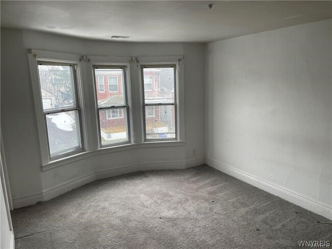 Photo - 226 Longnecker St