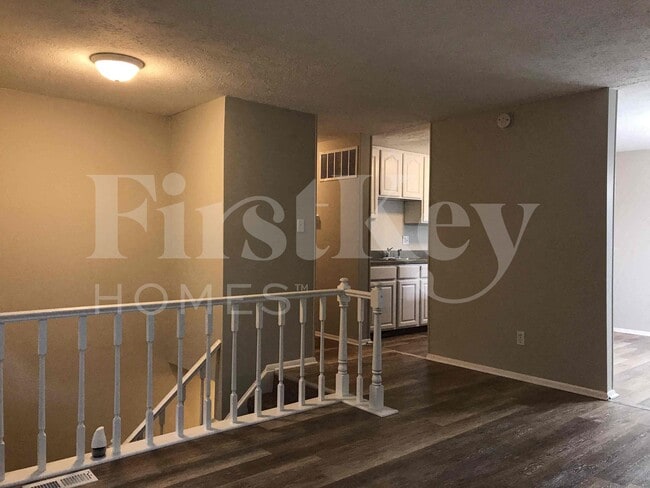 Photo - 1324 Lansdowne Rd